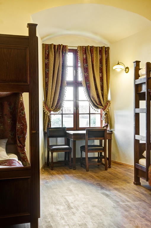Zamek Golubski Habitación foto