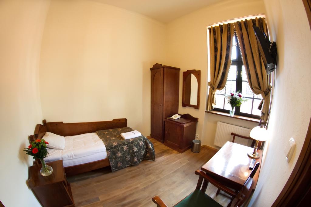 Zamek Golubski Habitación foto